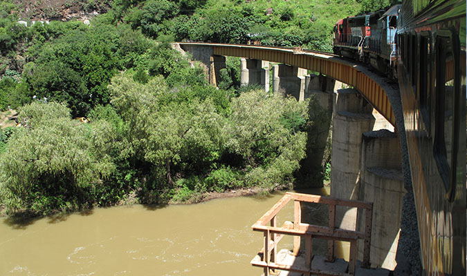 train-scenery-chepe-cc