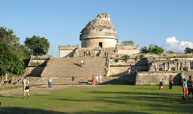 chichen-observatory-mayan-buildings