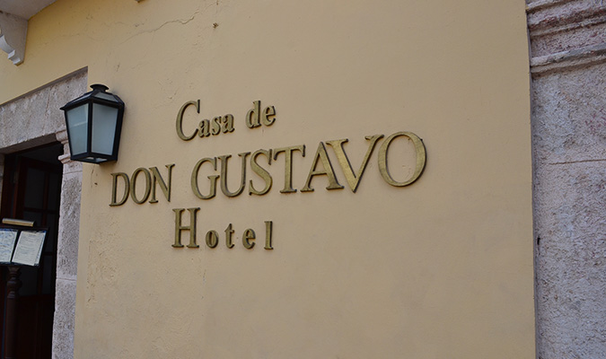 casa-don-gustavo-entrance