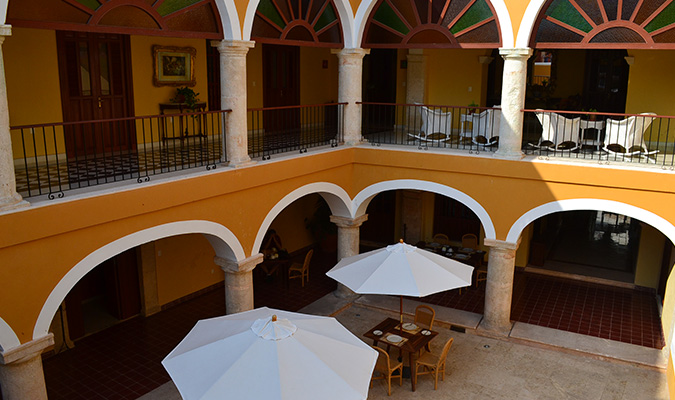 casa-don-gustavo-patio