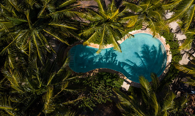 las-nubes-pool-top