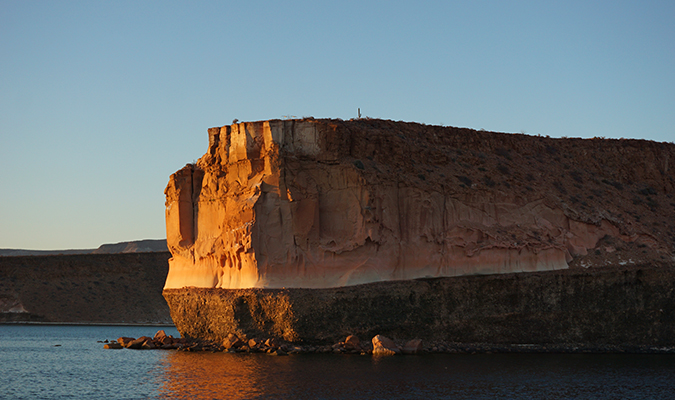 isla-espiritu-santo-rock