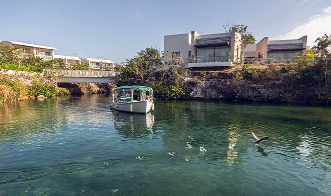 Andaz-Mayakoba-lagoon-2