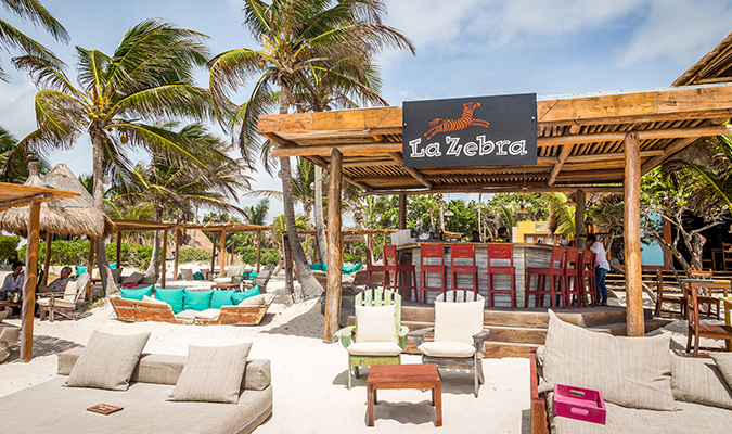 la-zebra-beach-bar