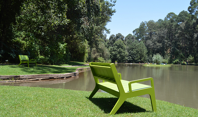 hotel-rodavento-chair-lake