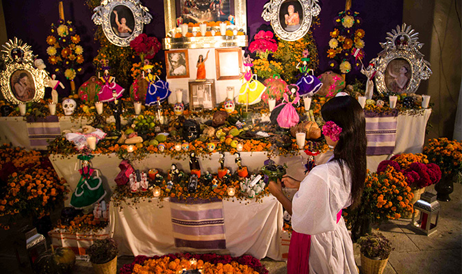 dia-de-muertos-altar