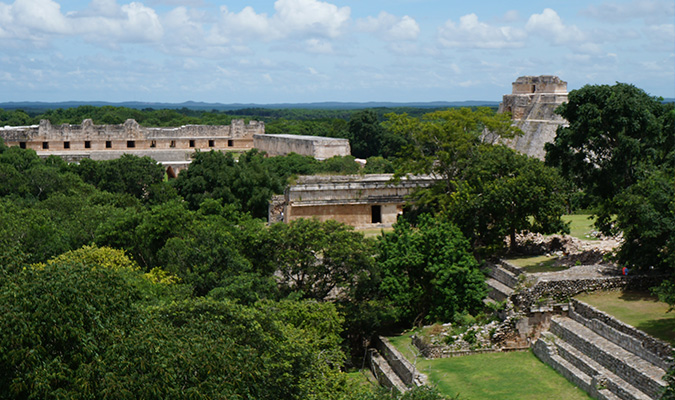 uxmal 2