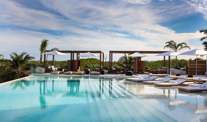 sls-cancun-pool-view